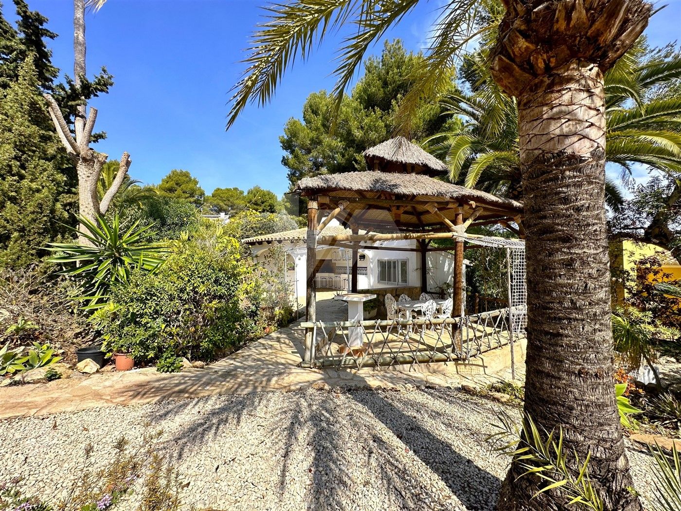 Villa im Mediterranen Stil zu verkaufen in Moraira, Costa Blanca.